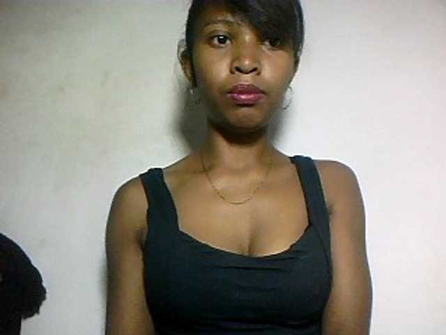 Nathiii live cam on BongaCams