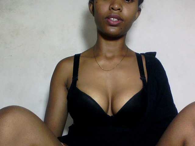 Nathiii live cam on BongaCams
