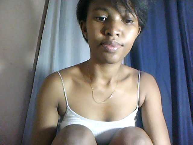 Nathiii live webcam show