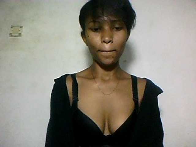 Nathiii, en vivo ahora en BongaCams