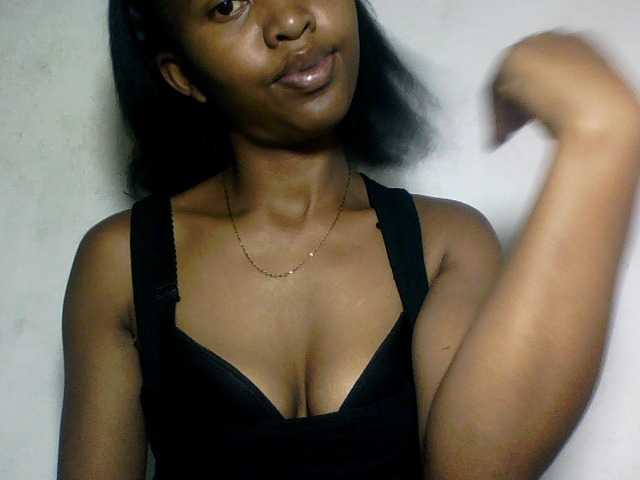 Nathiii live cam on BongaCams