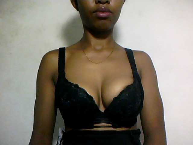 Nathiii live cam on BongaCams
