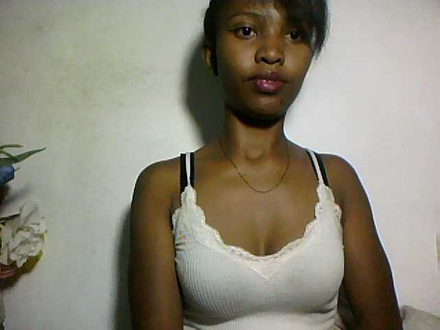 Nathiii live cam on BongaCams