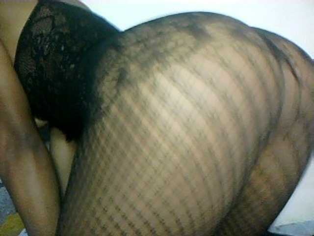 Nathiii live cam on BongaCams