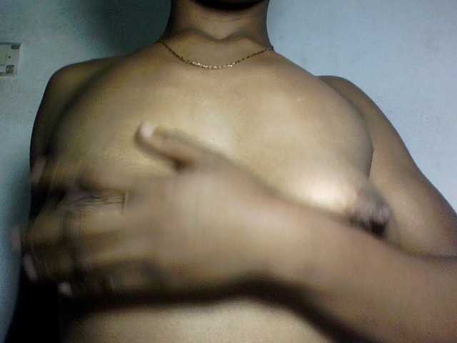 Nathiii live cam on BongaCams