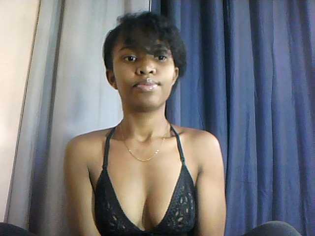 Nathiii live cam on BongaCams