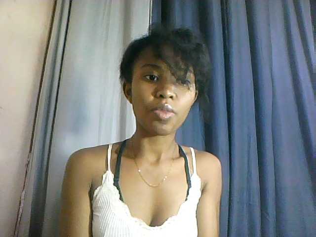 Nathiii live cam on BongaCams