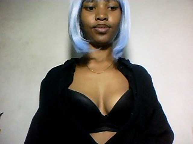 Nathiii live cam on BongaCams