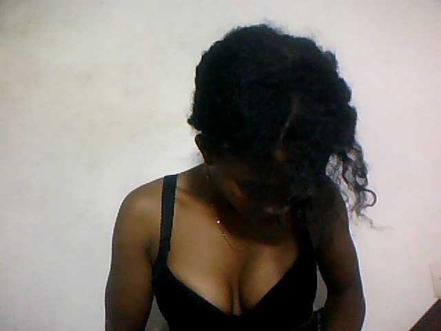 Nathiii live cam on BongaCams
