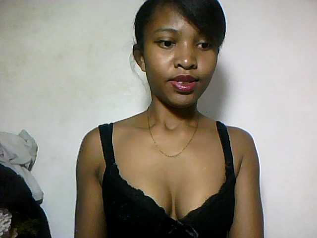 Nathiii live cam on BongaCams