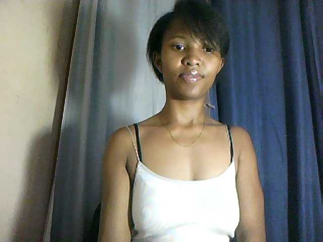 Nathiii live webcam show