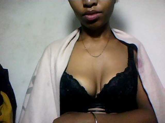 Nathiii live cam on BongaCams