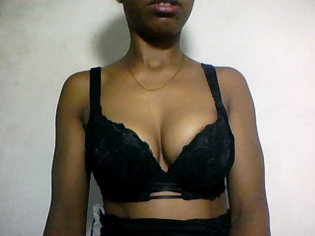 Nathiii live cam on BongaCams