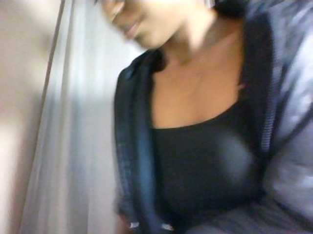 Nathiii live webcam show