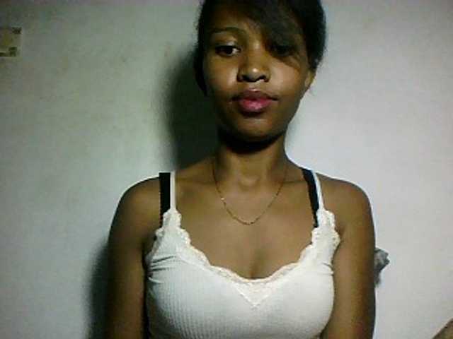 Nathiii live cam on BongaCams
