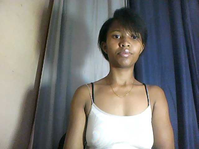 Nathiii live webcam show