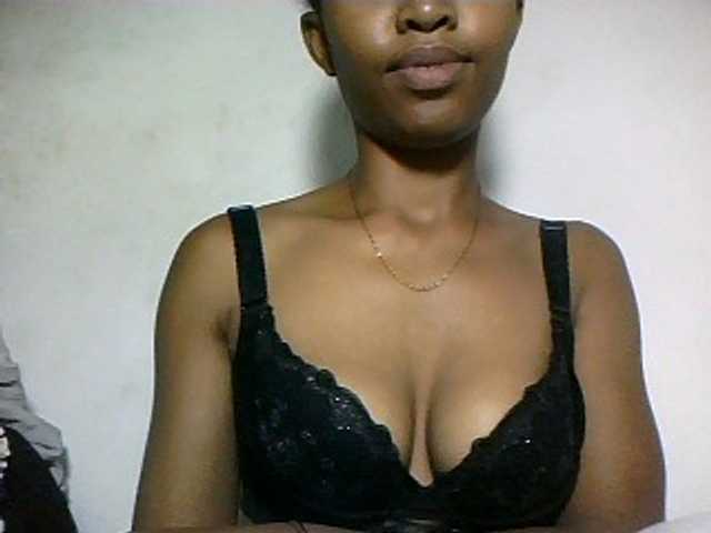 Nathiii live cam on BongaCams