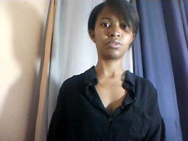 Nathiii live webcam show