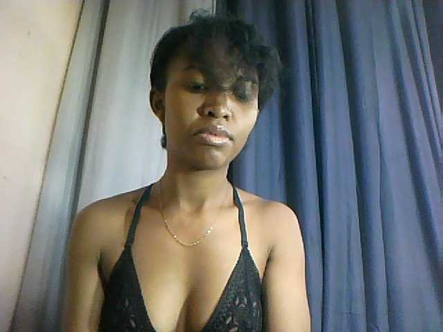 Nathiii live cam on BongaCams