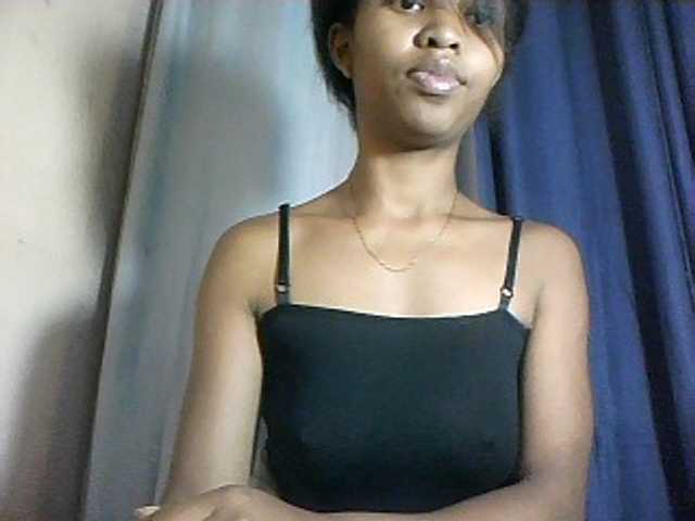 Nathiii live cam
