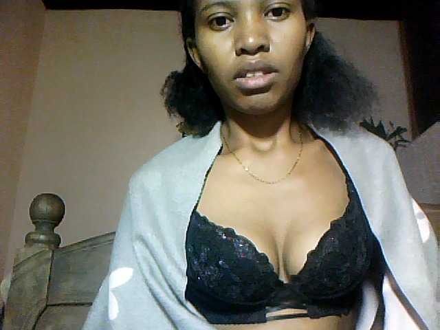 Nathiii live cam on BongaCams