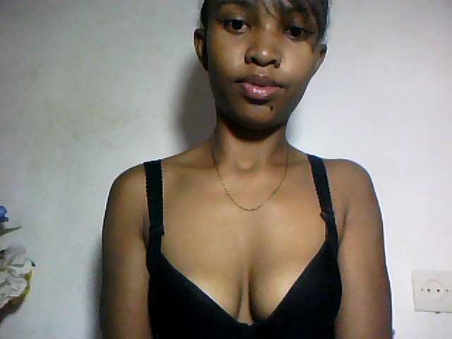 Nathiii live cam on BongaCams