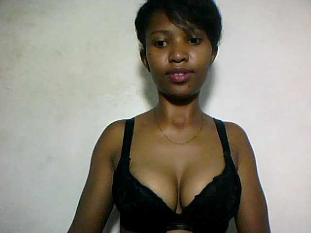 Nathiii live cam on BongaCams