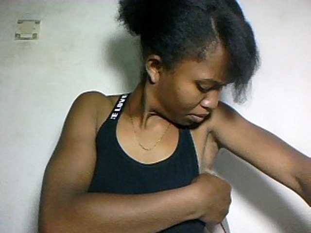 Nathiii live cam on BongaCams