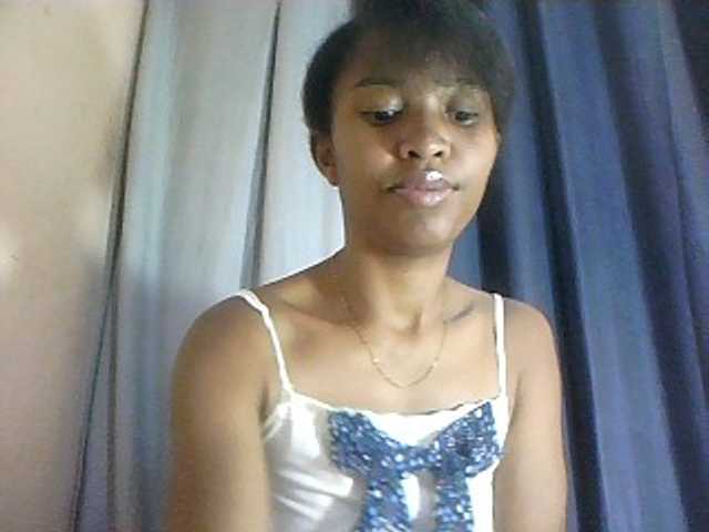 Nathiii live webcam show