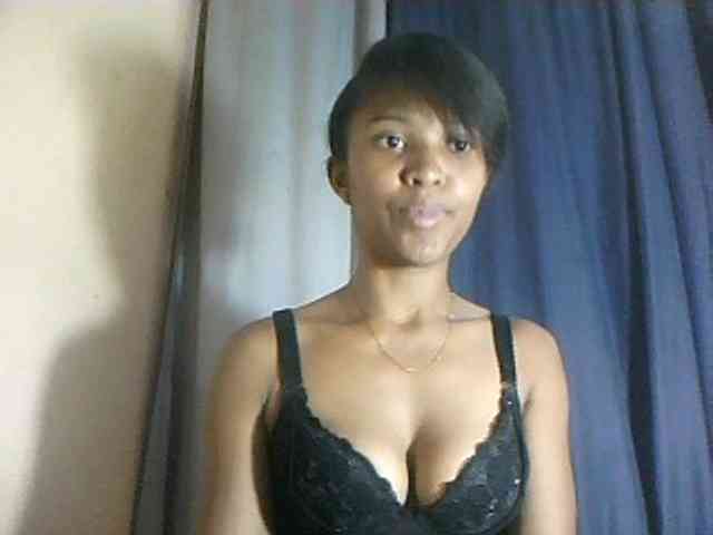Nathiii Live Webcam on BongaCams