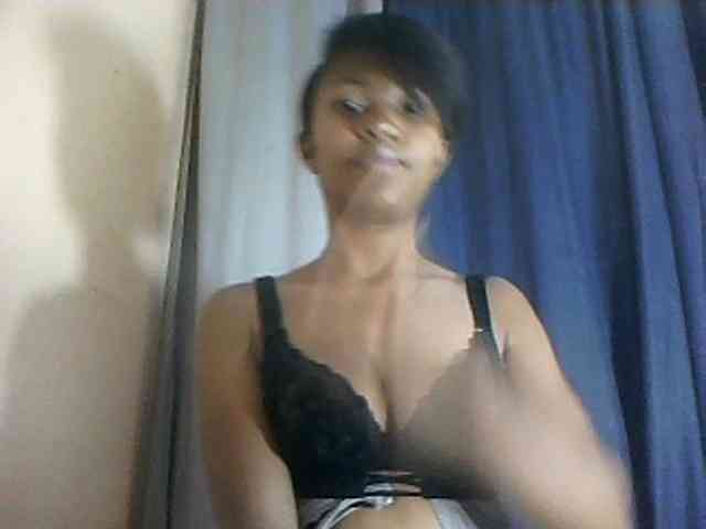 Nathiii Live Webcam on BongaCams
