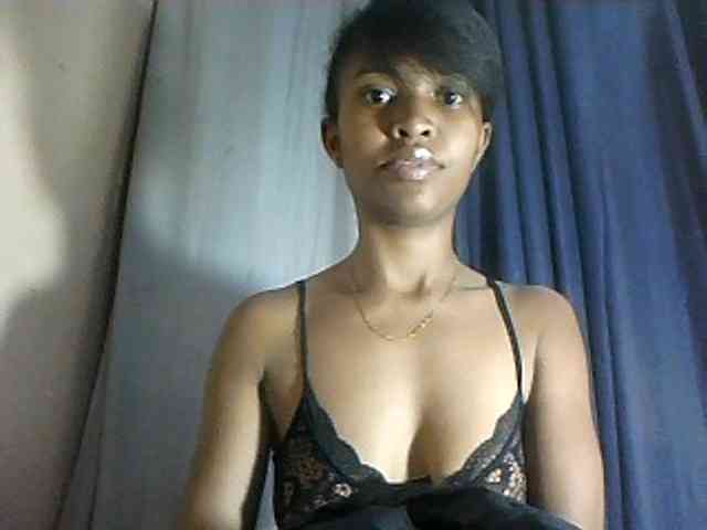 Nathiii's cam show statistics and live stream