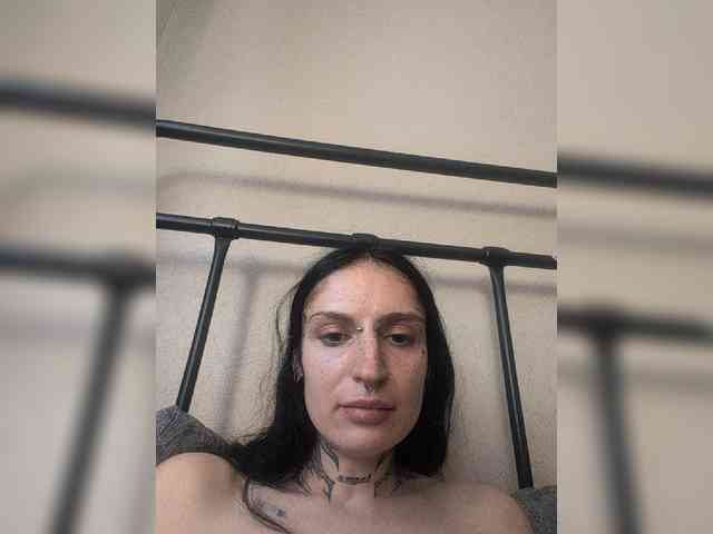 Model: AngelMayCry69