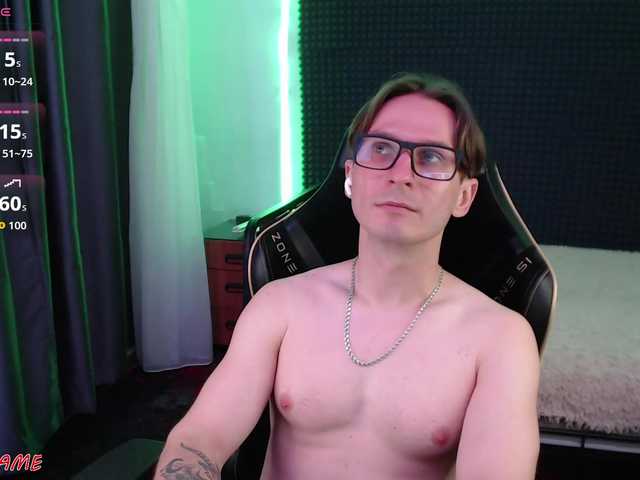 F666LAME — live male cam