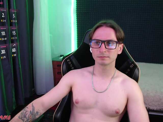F666LAME — live male cam