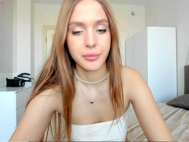 Murr-meow1 live cam on BongaCams