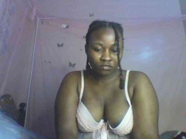 Moona141 webcam