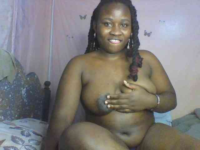 Moona141 webcam