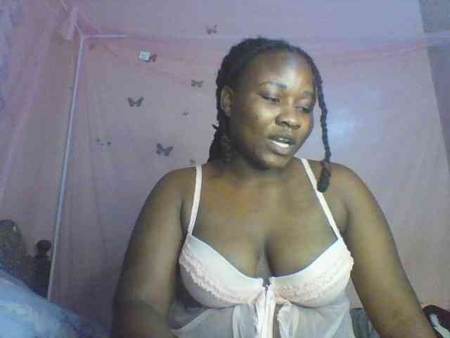 Moona141 webcam