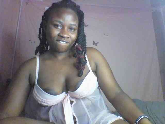 Moona141 webcam