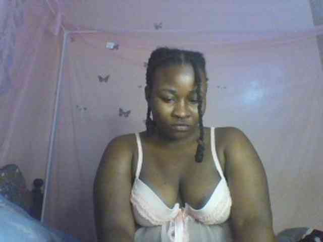 Moona141 webcam
