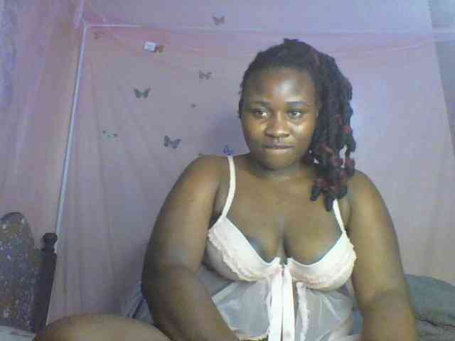 Moona141 webcam