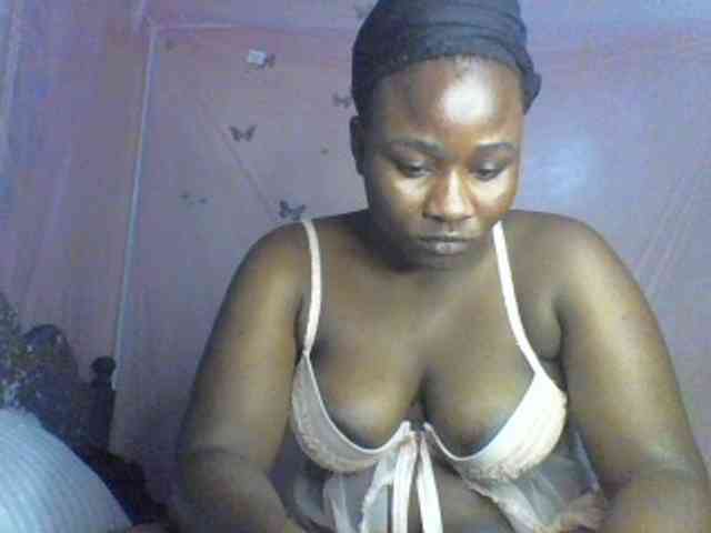 Moona141 webcam