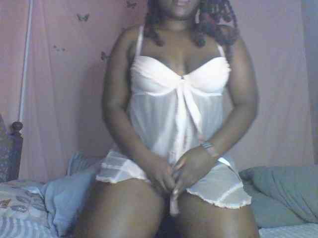 Moona141 webcam