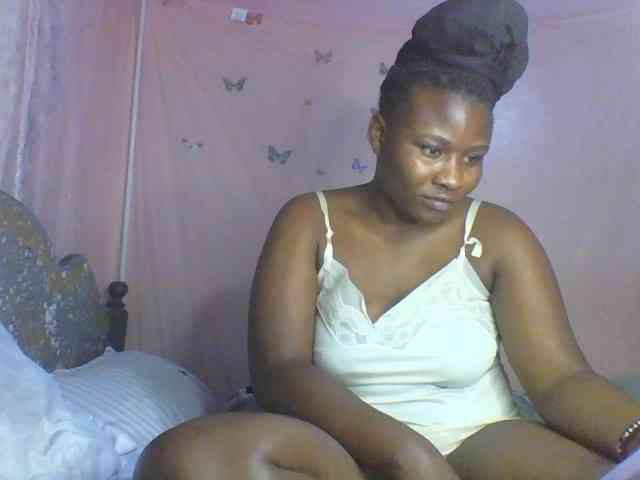 Moona141 webcam