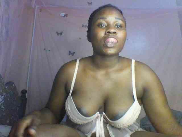 Moona141 webcam