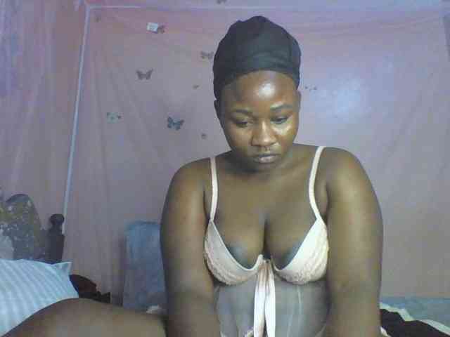 Moona141 webcam