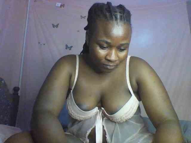 Moona141 webcam