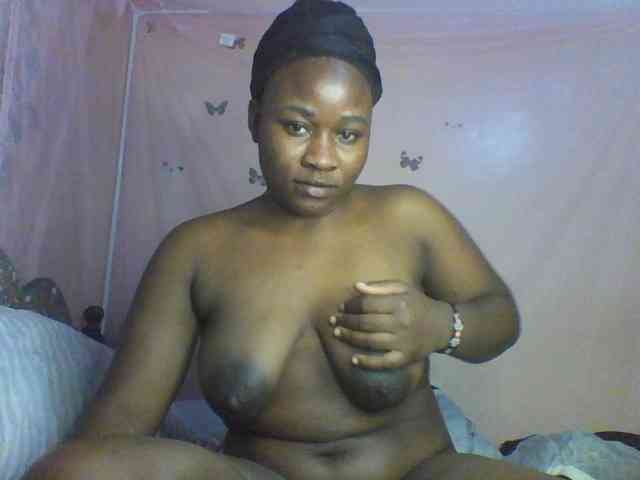 Moona141 webcam