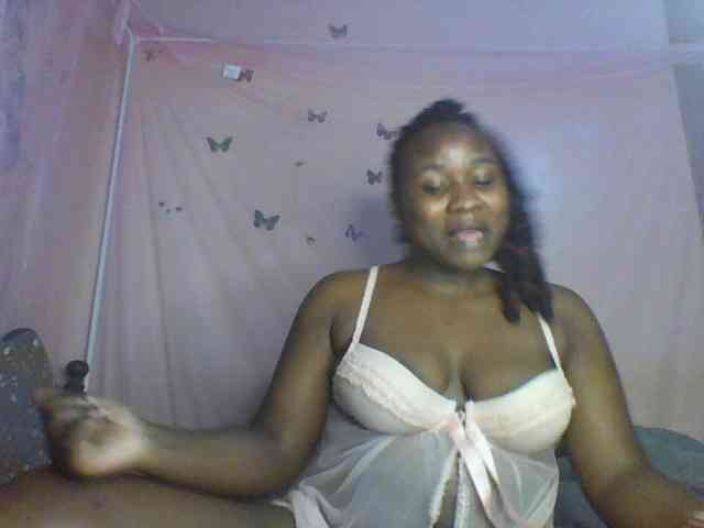 Moona141 webcam